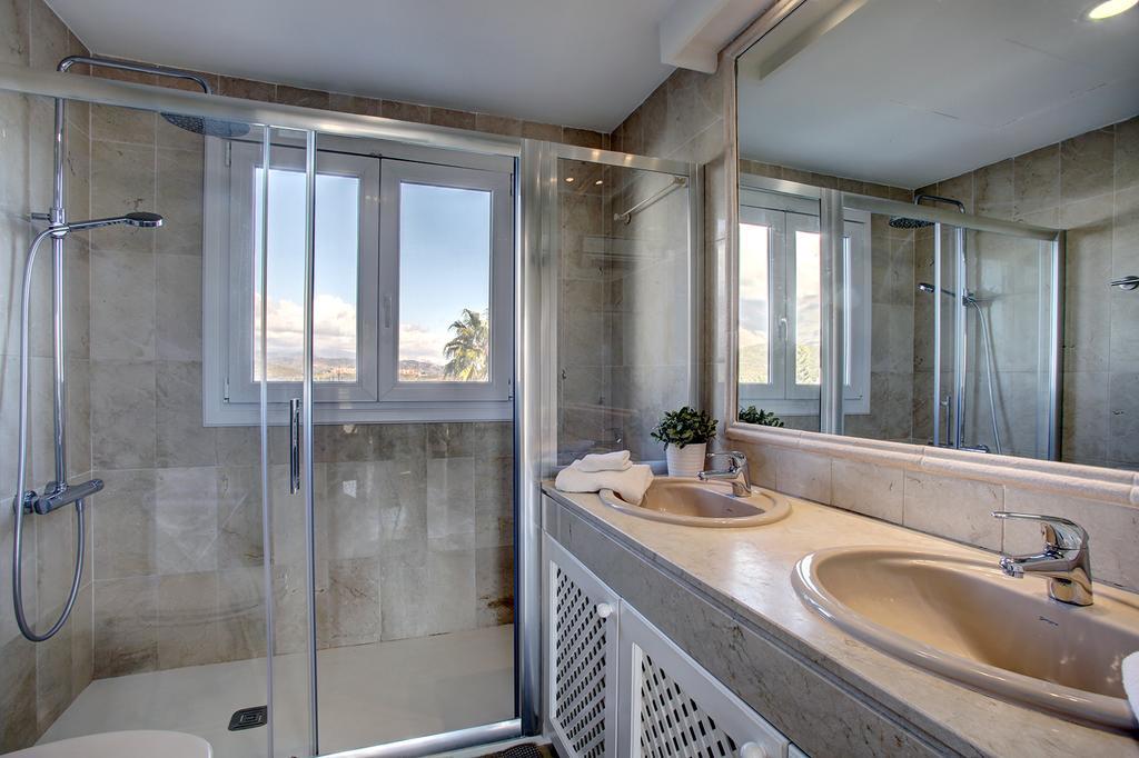 Sunny Golf Apartment Estepona Zewnętrze zdjęcie